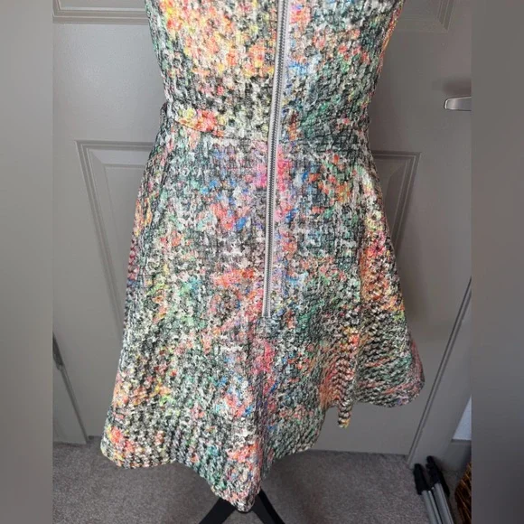 Alice + Olivia Varita Fit & Flare Metallic Dress - Picture 10 of 16